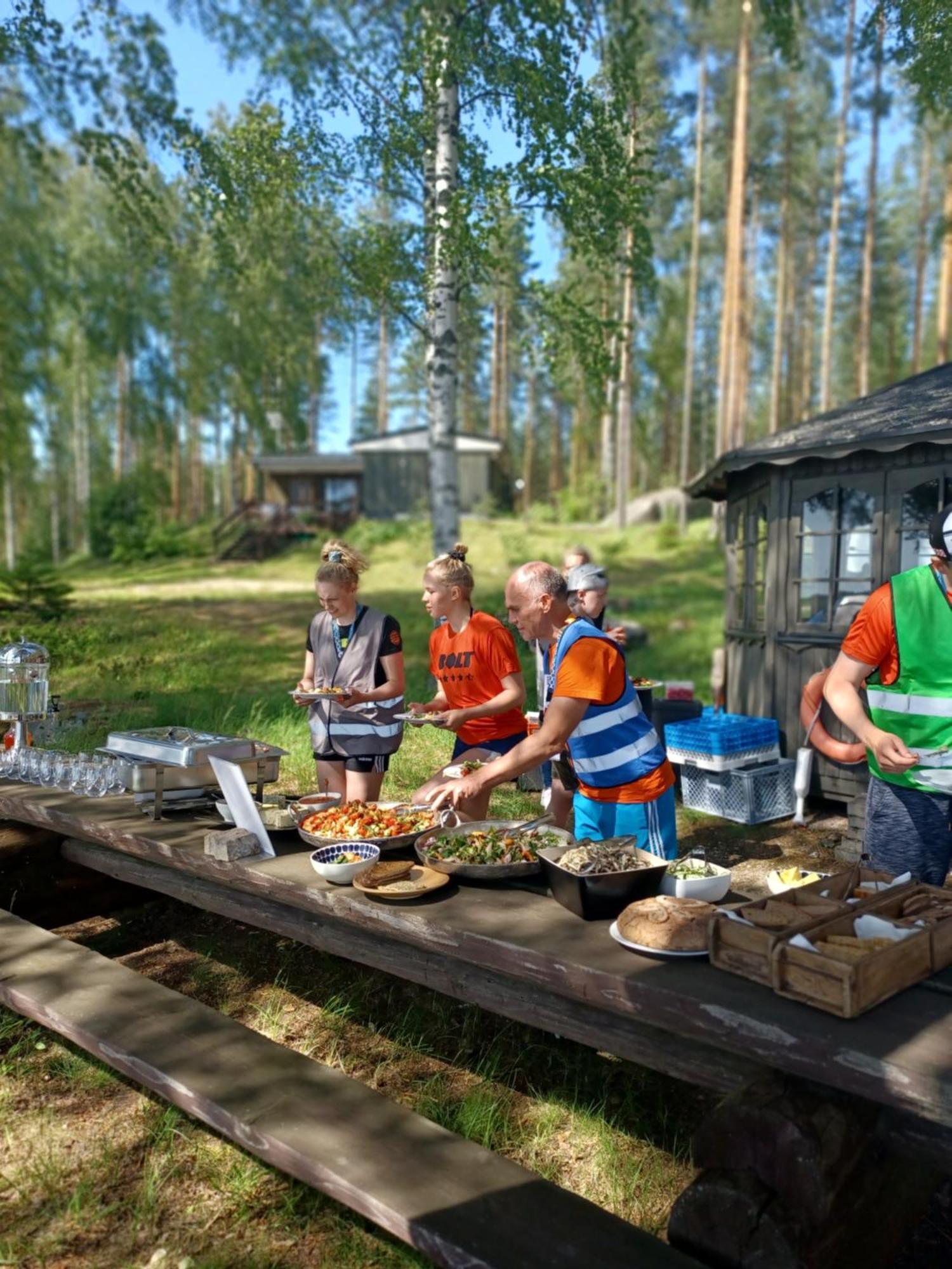 Accommodation And Fishing Vonkale Ээнекоски Экстерьер фото